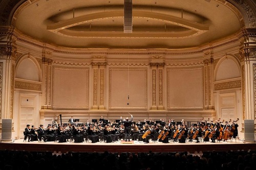 Image for article New York: Shen Yun Senfonisi İçin Orkestra Övgüsü “Gerçekten Olağanüstü” 