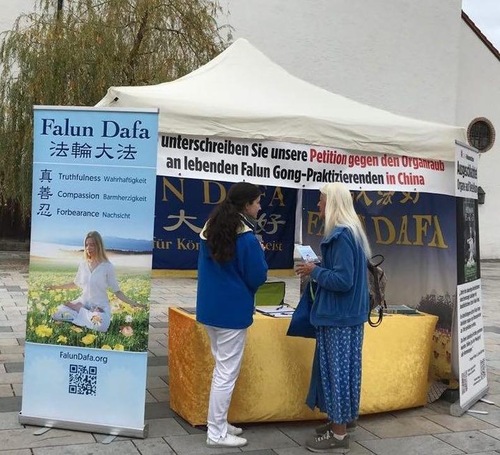 Image for article Starnberg, Almanya: Yerel Sakinler Falun Gong'u Öğrendi
