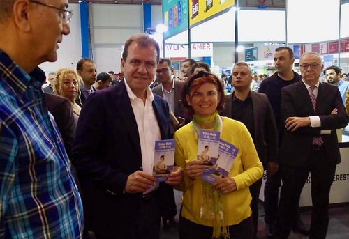 Image for article Türkiye, Mersin: Falun Dafa, Kitap Fuarında Katılanların İlgisini Çekti