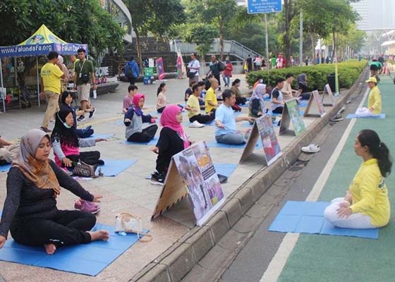 Image for article ​Endonezya: Falun Dafa, Jakarta'daki Arabasız Günde İyi Karşılandı—“Doğruluk-Merhamet-Hoşgörü’ye İhtiyacımız Var”