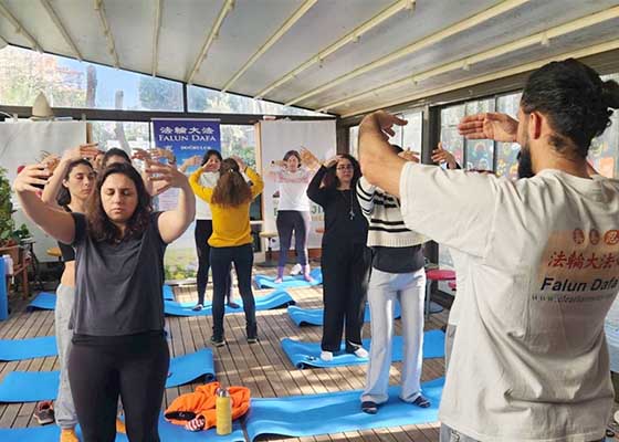 Image for article Türkiye: İstanbul ve Samsun'da Falun Dafa Tanıtımı İle İlgili Etkinlikler Düzenlendi