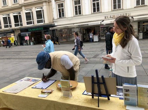 Image for article Avusturya: İki Şehirde Falun Gong Etkinlikleri Yapıldı