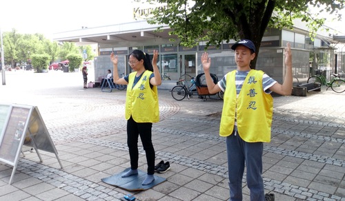 Image for article Porvoo, Finlandiya: Falun Dafa Tanıtımı Yapıldı