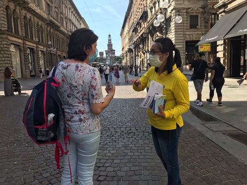 Image for article İtalya, Milan: Falun Dafa'ya Halkın Desteği ve Zulmü Açığa Çıkarma Çabaları