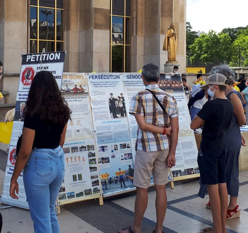 Image for article Fransa: İnsan Hakları Meydanı'nda Falun Gong'a Verilen Destek Devam Ediyor