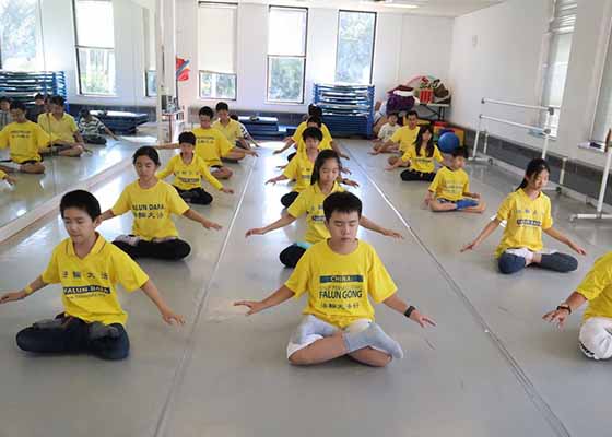 Image for article Toronto: Minghui Yaz Kampında Çocuklar ve Öğretmenler Birbirlerinden Öğrendi