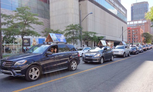 Image for article Montreal, Kanada: Araba Konvoyu İnsanları Çin Komünist Partisi'nden Ayrılmaya Davet Ediyor