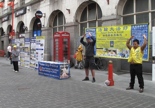 Image for article Londra'daki Çinli: Çin Rejimi Temel İnsan Haklarını İhlal Ediyor