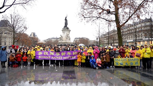 Image for article Fransa: Falun Dafa Uygulayıcıları Shifu'nun Yeni Yılını Kutladı