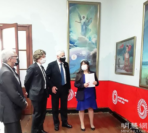 Image for article Callao Şehri, Peru: Zhen Shan Ren Sanat Sergisi Ziyaretçilere Dokunuyor