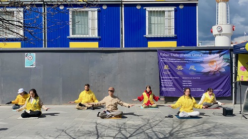 Image for article  Helsinki'deki Falun Dafa Uygulayıcıları Dünya Falun Dafa Gününü Kutladılar