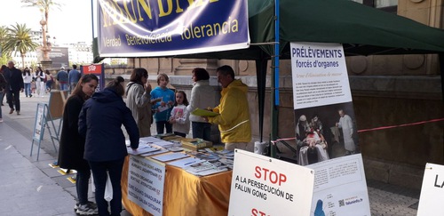 Image for article İspanya, San Sebastian: Falun Gong Zulmüne İlişkin Farkındalık Arttırıldı