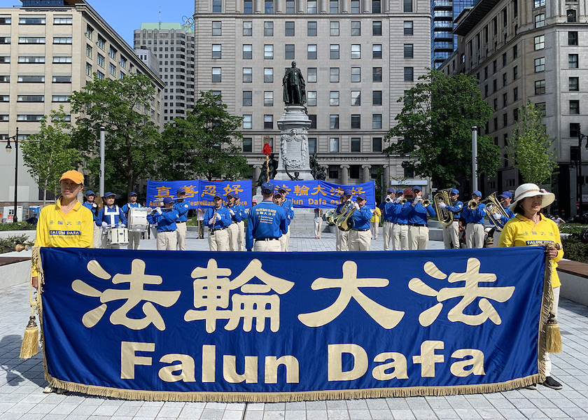 Image for article Montreal: Meditasyon ve Müzik İlgiyi Falun Dafa'ya Çekiyor ve Zulmün Sona Erdirilmesi İçin Destekleniyor