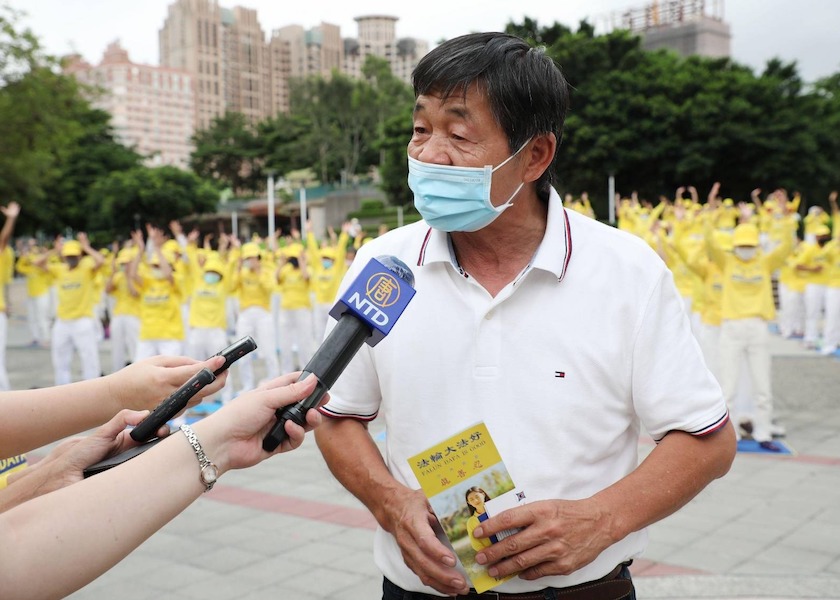 Image for article Taichung, Tayvan: Seçilmiş Yetkililer Çin'de Falun Dafa'ya Yapılan Zulmün Sona Erdirilmesi İçin Düzenlenen Mum Işığı Nöbetine Katıldılar