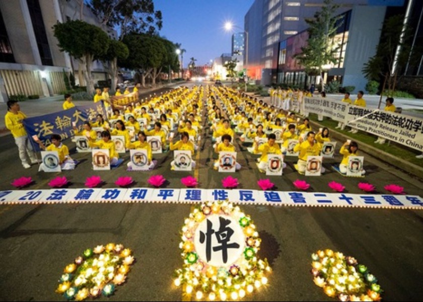 Image for article Los Angeles: Mum Işığı Nöbetiyle 23 Yıldır Süren Zulüm Sırasında Öldürülen Falun Gong Uygulayıcılarının Hayatlarını Anıldı
