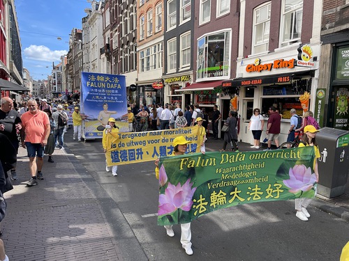 Image for article Hollanda: Çin Komünist Rejiminin 23 Yıldır Süren Zulmü Protesto Edildi