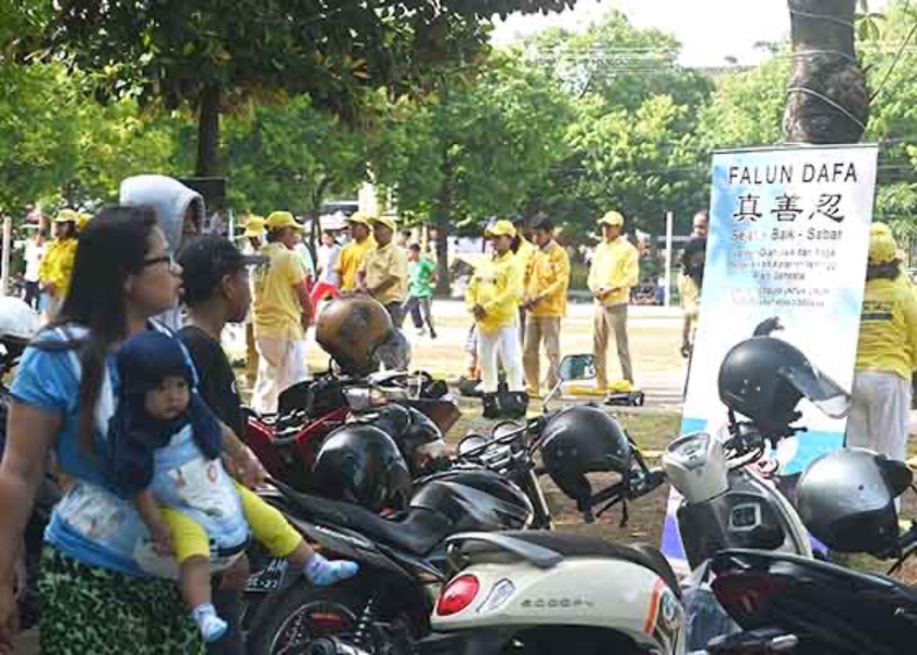Image for article Endonezya: Uygulayıcılar Tuban'da Falun Dafa'yı Tanıttı