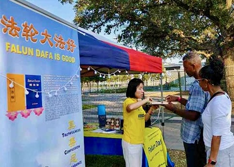 Image for article Teksas: Falun Dafa, Houston Kara Miras Festivali'nde 