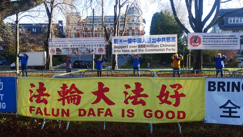 Image for article Belçika, Brüksel: Falun Gong'a Karşı 23 Yıldır Süren Zulme Karşı Çin Konsolosluğunda Yapılan Protesto