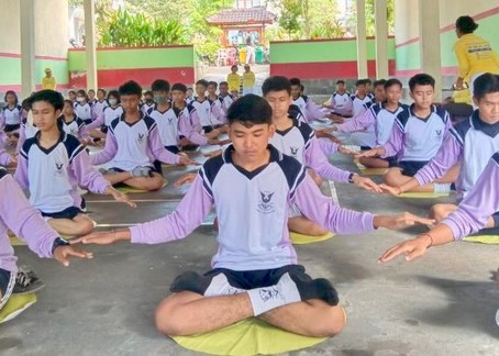 Image for article Bali, Endonezya: Bir Lisede Falun Dafa Tanıtımı