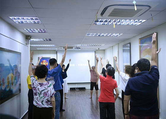 Image for article Singapur: Dokuz Günlük Falun Dafa Sınıfı Yeni Uygulayıcılar İçin Özel Bir Deneyim