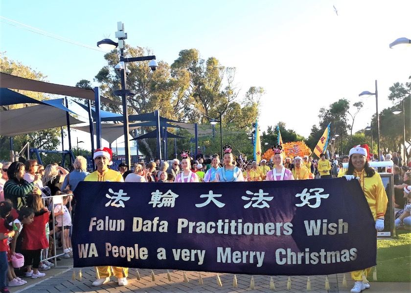 Image for article Batı Avustralya: Falun Dafa, Mandurah Noel Geçit Töreni'nde Birincilik Ödülü Kazandı