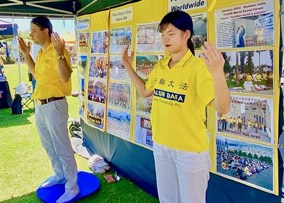 Image for article Avustralya: Falun Dafa, Uyum Günü Festivali'nde İnsanları Etkiledi
