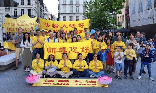 Image for article Belçika'daki Kutlamalar Sırasında İnsanlar Falun Dafa'yı Övdü