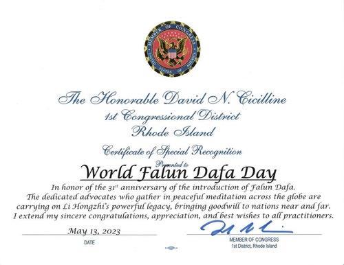 Image for article New England, ABD: On Seçilmiş Yetkili Dünya Falun Dafa Günü'nü Tanıdı