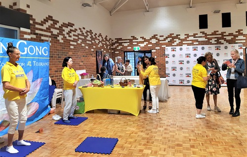 Image for article Batı Avustralya: Uygulayıcılar Kültürel Bir Etkinlikte Falun Dafa'yı Tanıttı