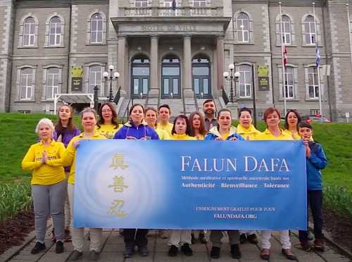 Image for article Quebec, Kanada: Uygulayıcılar Yaşadıkları Olumlu Değişiklikleri Dile Getiriyor ve Dünya Falun Dafa Günü'nü Kutlayarak Shifu Li'ye Teşekkür Ediyorlar