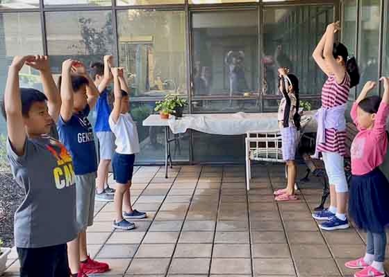 Image for article ​New Jersey: Minghui Okulu Yaz Kampı Eğlenceyi Eğitimle Birleştiriyor