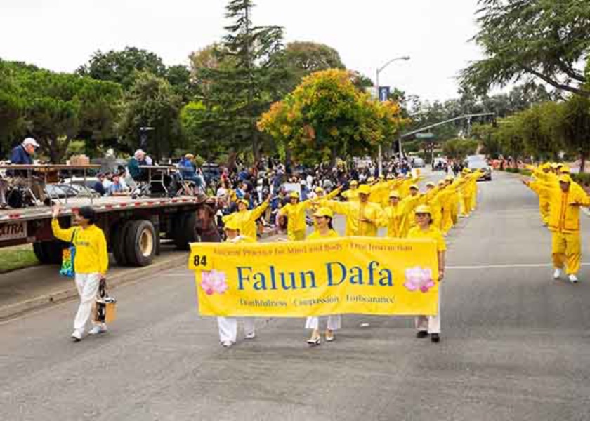 Image for article ​Newark, Kaliforniya: Geçit Töreni Seyircileri Sevinç Getirdiği İçin Falun Dafa'yı Övdü