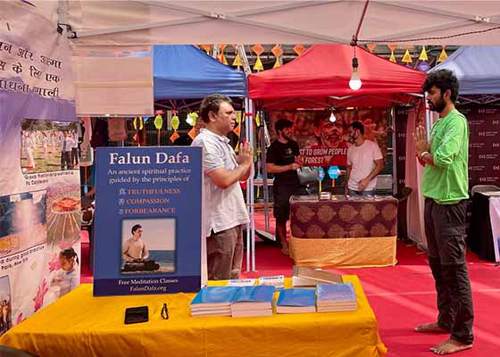 Image for article ​Hindistan: Falun Dafa, Mumbai'deki YVCare Dünya Festivali’nde