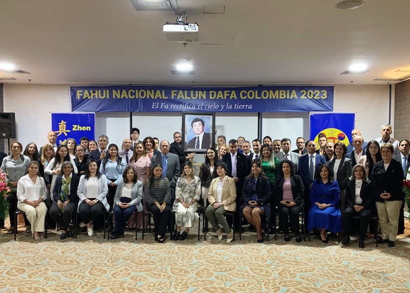 Image for article Kolombiya: Altıncı Falun Dafa Deneyim Paylaşım Konferansı Medellin'de Düzenlendi