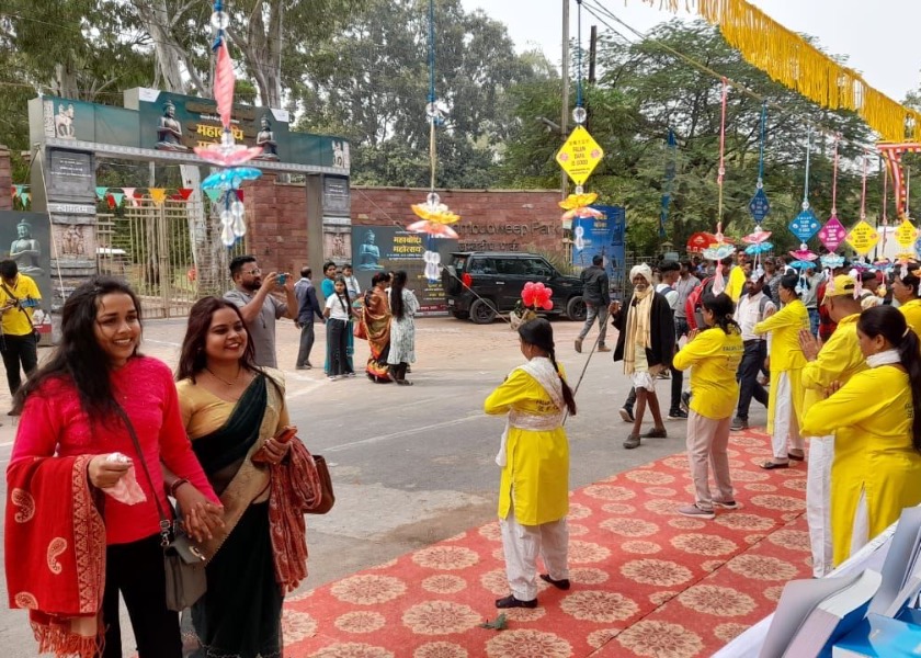 Image for article ​Sanchi, Hindistan: Falun Dafa Mahabodhi Festivali’nde İyi Karşılandı