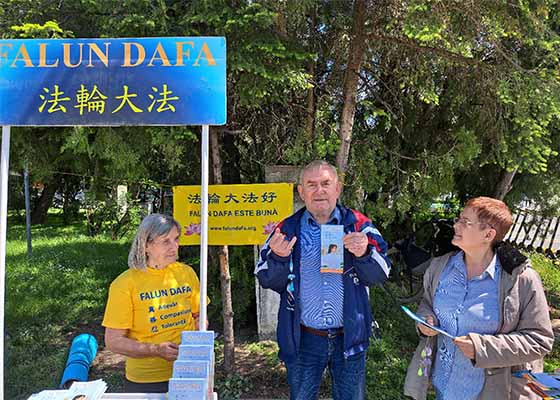 Image for article Dünya Falun Dafa Günü Romanya'da Bir Dizi Faaliyetle Kutlandı