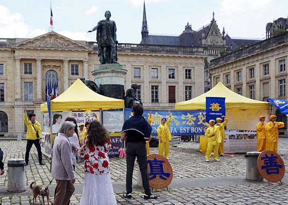 Image for article Falun Dafa Fransa'nın Reims kentinde tanıtıldı