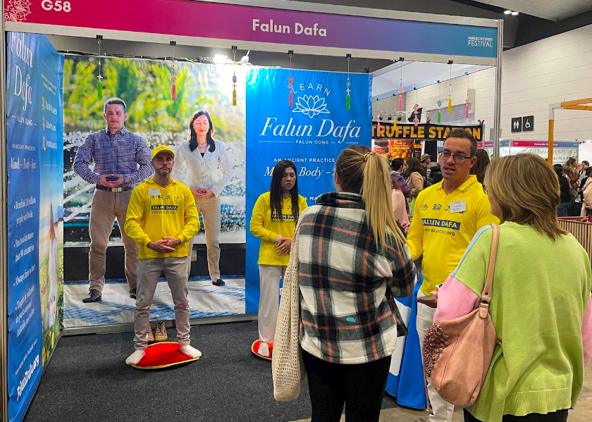 Image for article ​Avustralya: Sağlık Festivali Ziyaretçileri Falun Dafa'nın 