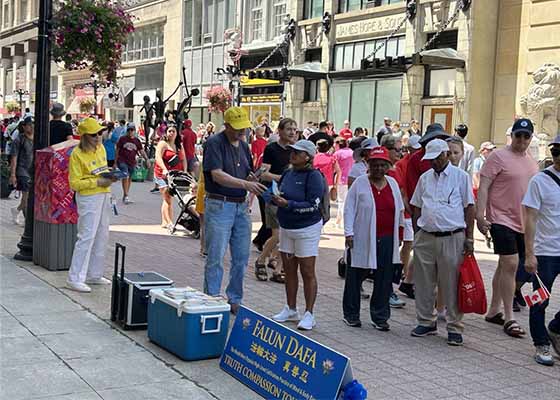 Image for article Falun Dafa Grubu, Kanada Günü Kutlamalarında Egzersiz Eğitimi Verdi