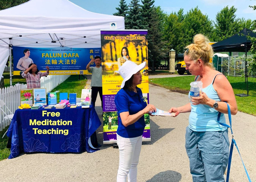 Image for article ​Kanada: Falun Dafa, Toronto'daki İran Yemekleri Festivali'nde İyi Karşılandı