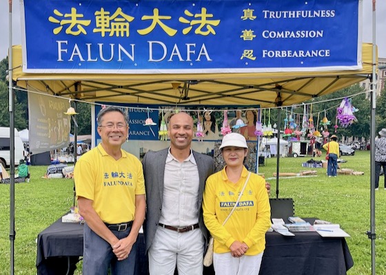 Image for article ​Boston, ABD: Falun Dafa Yıllık Afrika Festivali'nde İyi Karşılandı