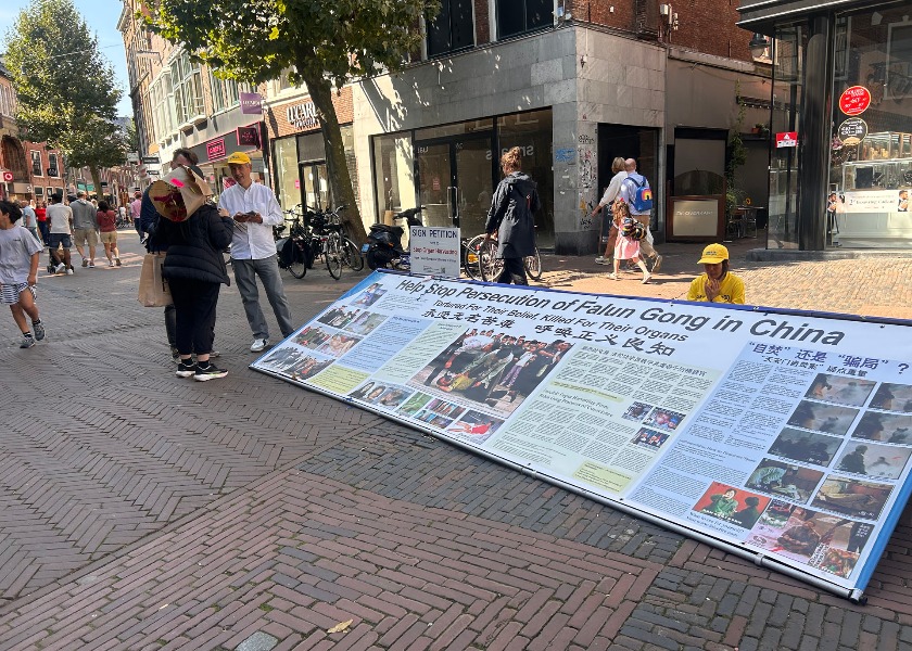 Image for article Hollanda: Zulmü Açığa Çıkarmak İçin İki Şehirde Yapılan Etkinlikler Sırasında İnsanlar Uygulayıcılara Teşekkür Etti