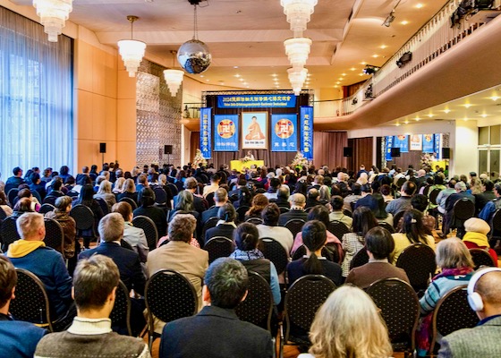 Image for article Almanya: Falun Dafa Uygulama Deneyim Paylaşım Konferansı Berlin'de Düzenlendi