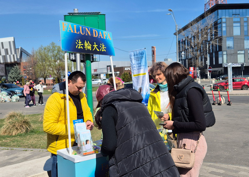 Image for article Rumenler Falun Gong'a Yapılan Zulmü Kınadı