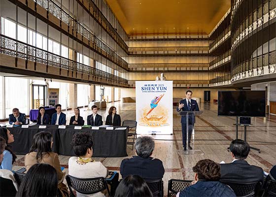 Image for article Shen Yun Basın Toplantısı, Pekin’in Ulus Ötesi Zulmünü Ortaya Koydu: Amerikalı Yazar, “Shen Yun Korunmalı” Dedi