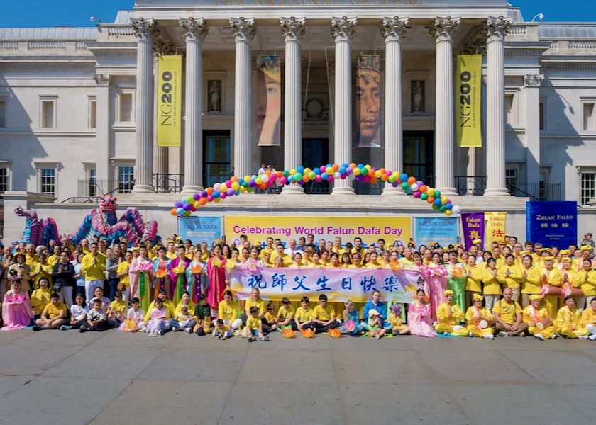 Image for article İngiltere: Londra'daki Büyük Geçit Töreni ve Etkinliklerle Dünya Falun Dafa Günü Kutlandı