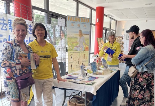 Image for article Fransa: Organik Yaşam Tarzı Sağlık Fuarı'nda Falun Dafa Öğrenildi
