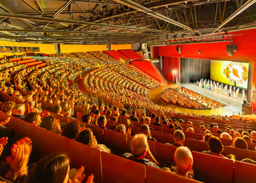 Image for article Shen Yun'un Maneviyatından Dünya Çapındaki İzleyiciler Etkilendi: