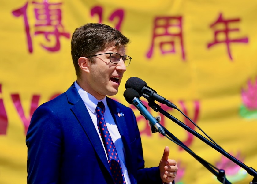 Image for article ​Kanada Parlamento Üyeleri ABD’nin Falun Gong’u Koruma Yasası’nı Destekliyor
